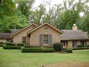 1st image of 718 Sylvan Dr