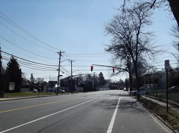 285 Stewart Ave, Bethpage, NY 11714