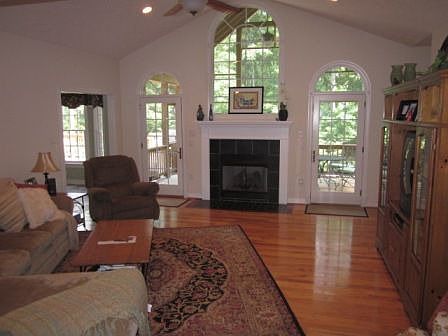 4th image of 5457 White Oak Cir
