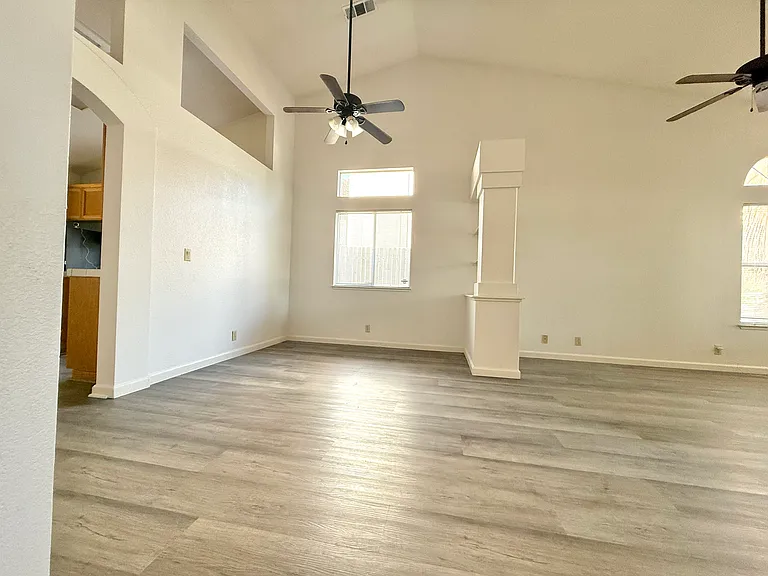 2329 Tuscany St — Photo 2