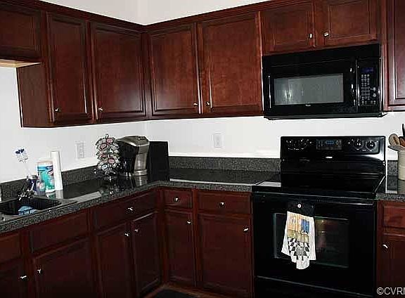 3rd image of 3911 Schooner Ln