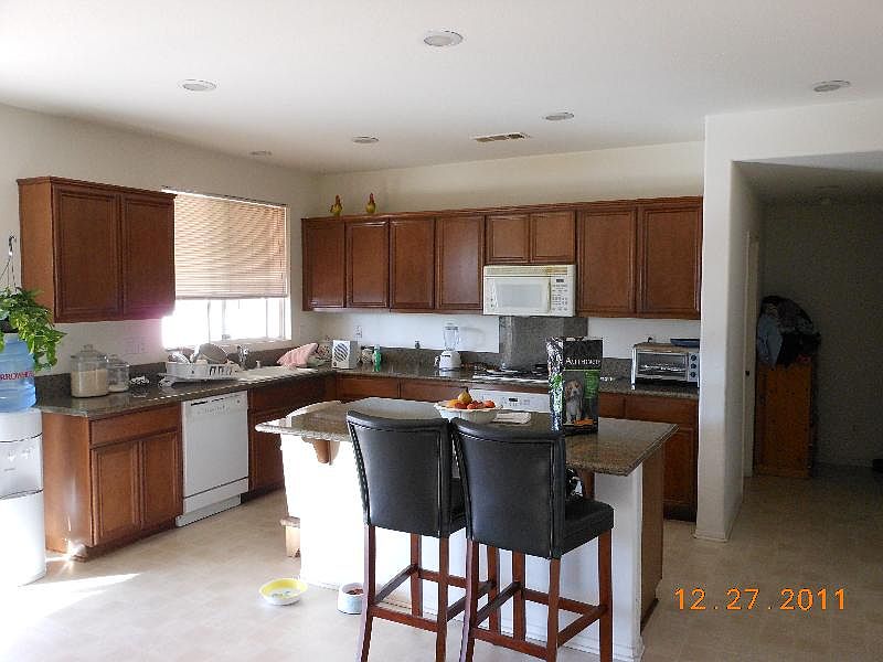 2nd image of 37267 Rockie Ln