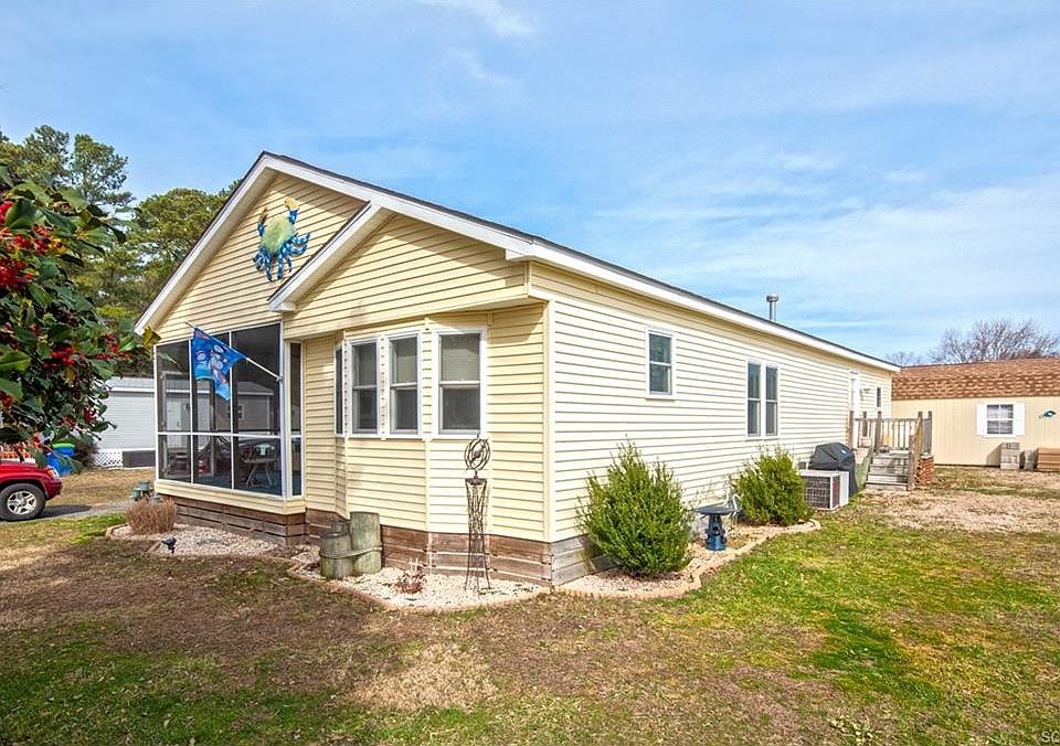 1st image of 35037 W Harbor Dr