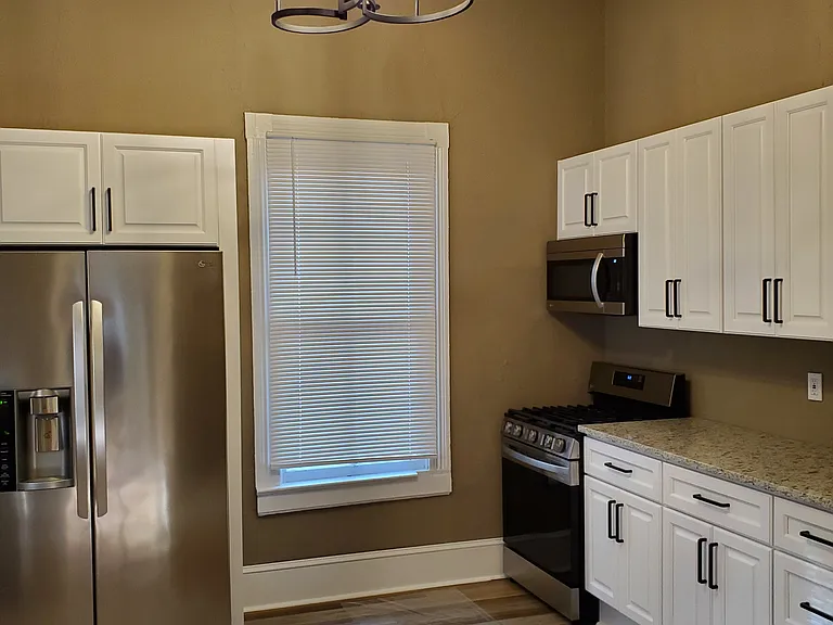 1042 McMillan St NW — Photo 6