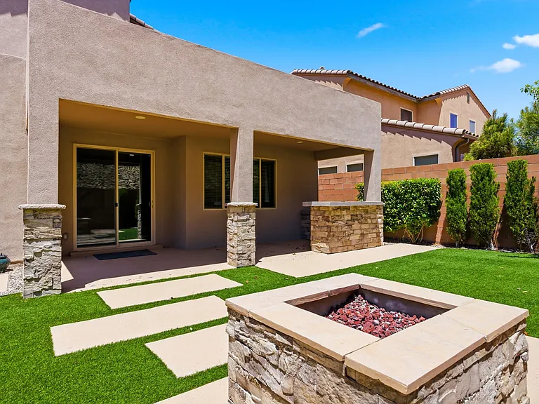 1504 Challedon Dr SE — Photo 44