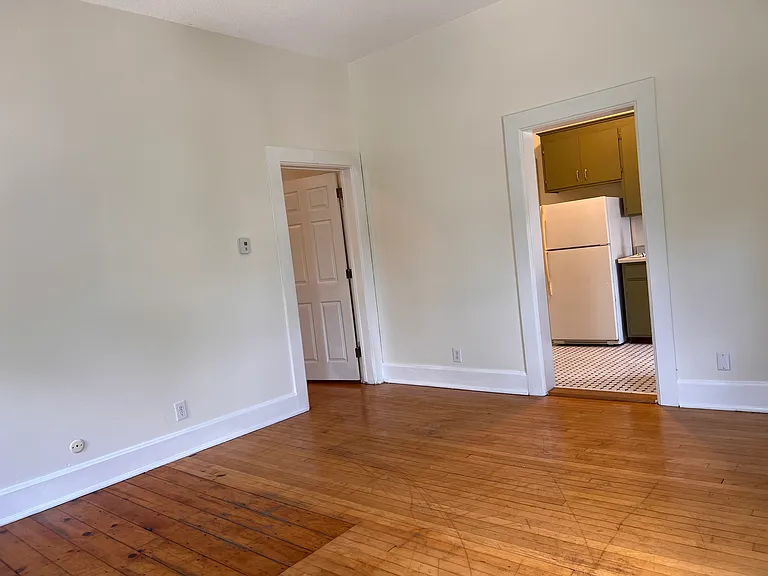324 3rd St S #6 — Photo 7
