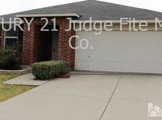 1612 Baxter Springs Dr, Justin, TX 76247