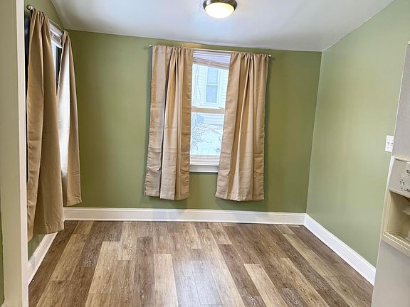 5th image of 224 N Water St