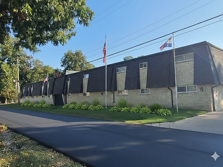 Victor South Apartments — Photo 18