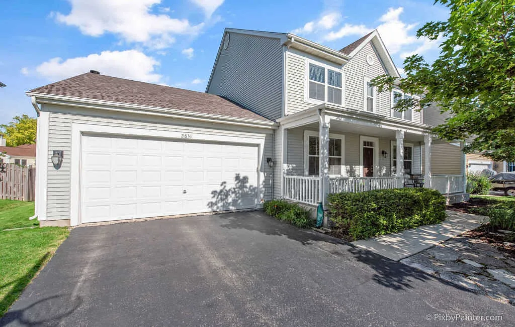 2831 Stockberry Ln photo 1