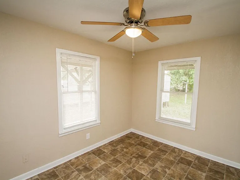 3030 Martin Luther King Dr — Photo 16