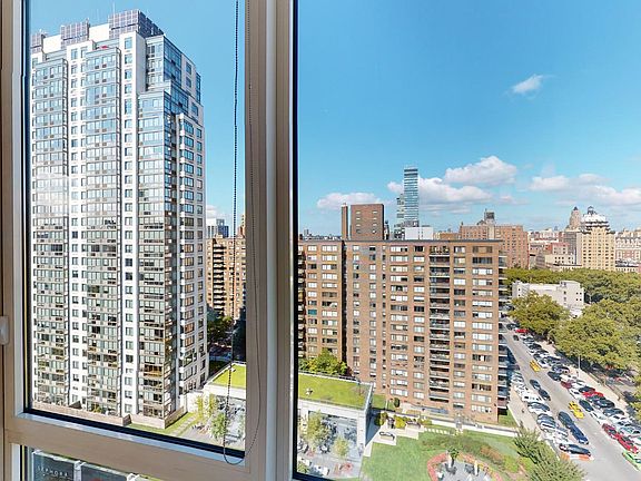 5th image of 805 Columbus Ave Ph D