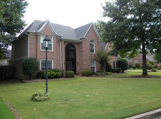 10372 Cruzenshire Cv, Collierville, TN 38017