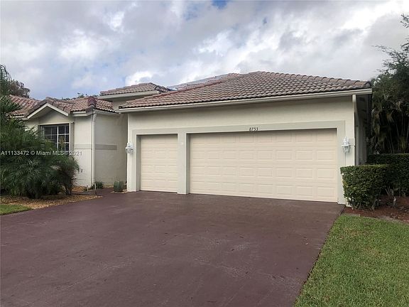 4th image of 8753 NW 75th Ct #0