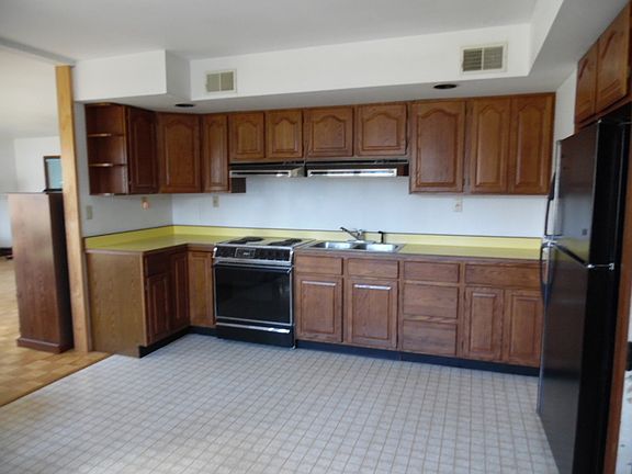 5th image of 65460 W Peninsula Dr