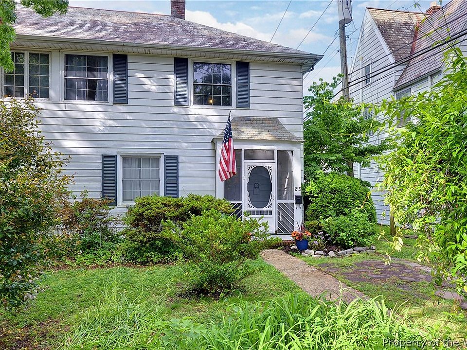 1st image of 215 Piez Ave