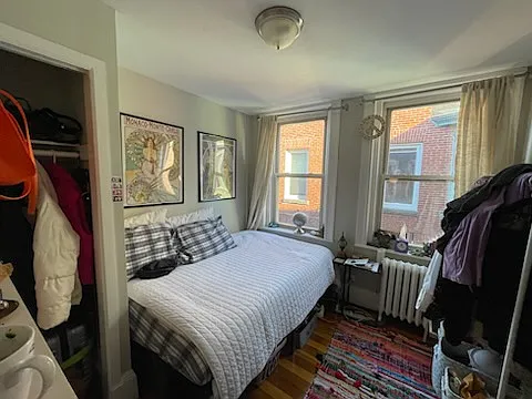 220 Hanover St #15 — Photo 22