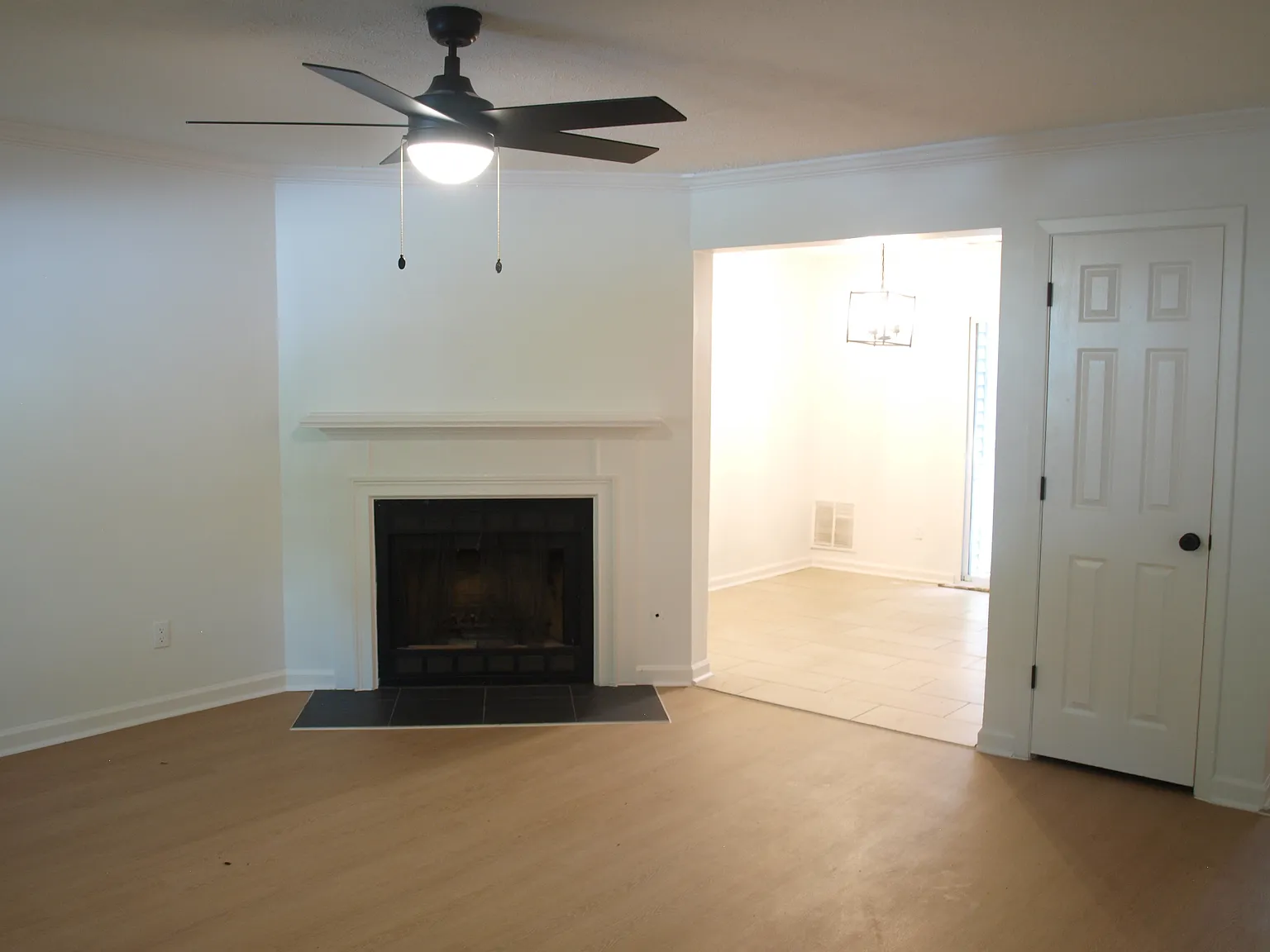 Wells Cir, Stone Mountain — Photo 4