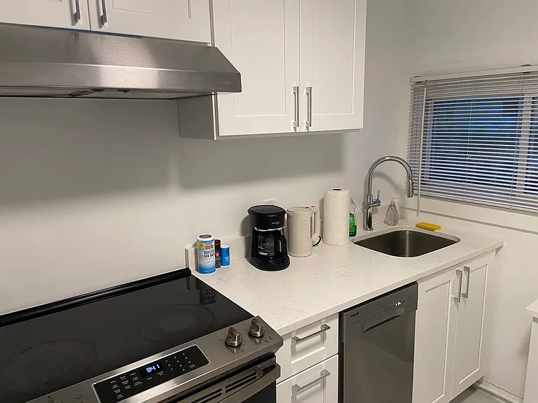 220 S Geneva St #4 — Photo 9
