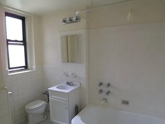 Rented by Rudd Group LTD | media 31