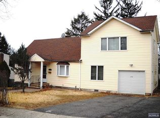 179 Bogert Rd, River Edge, NJ 07661