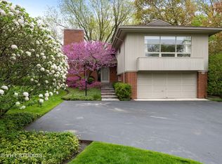 1073 Skokie Ridge Dr, Glencoe, IL 60022