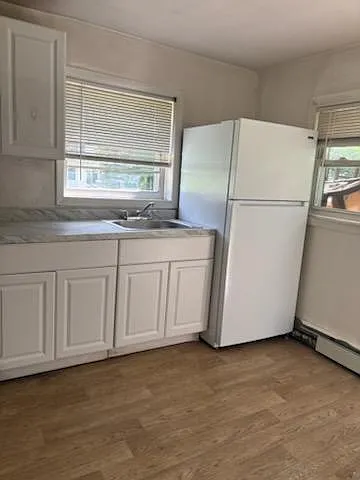 1 bed, $1,300 — Photo 3