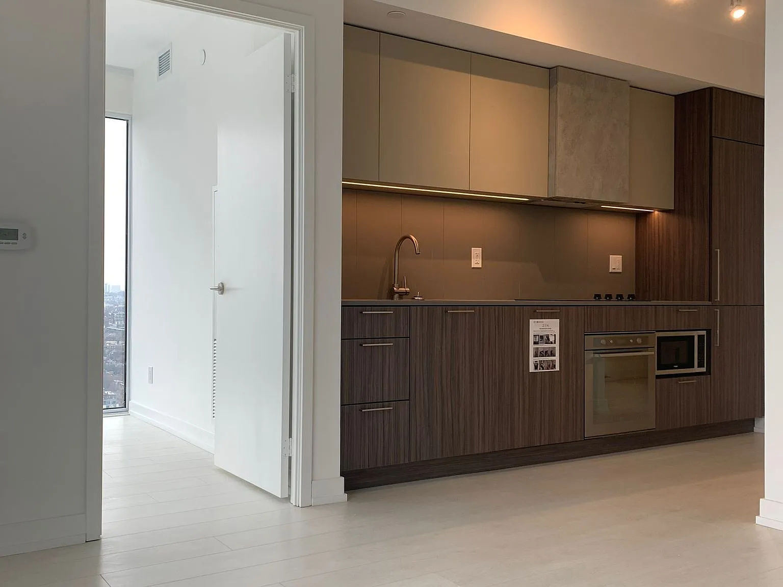 Zen King Condo — Photo 2