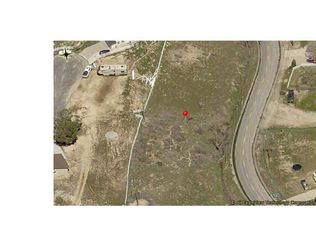 35 Ranch Club Rd, Lake Hughes, CA 93532