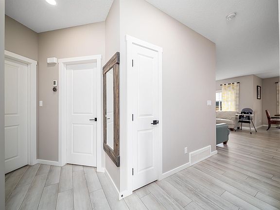 5th image of 2417 Wonnacott Ct SW