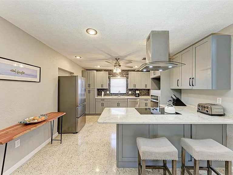 6000 Bayou Grande Blvd NE — Photo 15