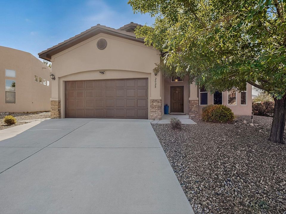 1st image of 2028 Vernon Dr SE