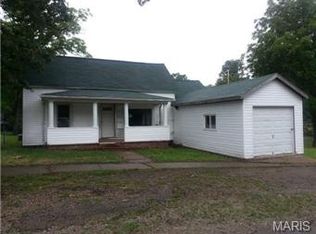 1011 Pine St, Bismarck, MO 63624