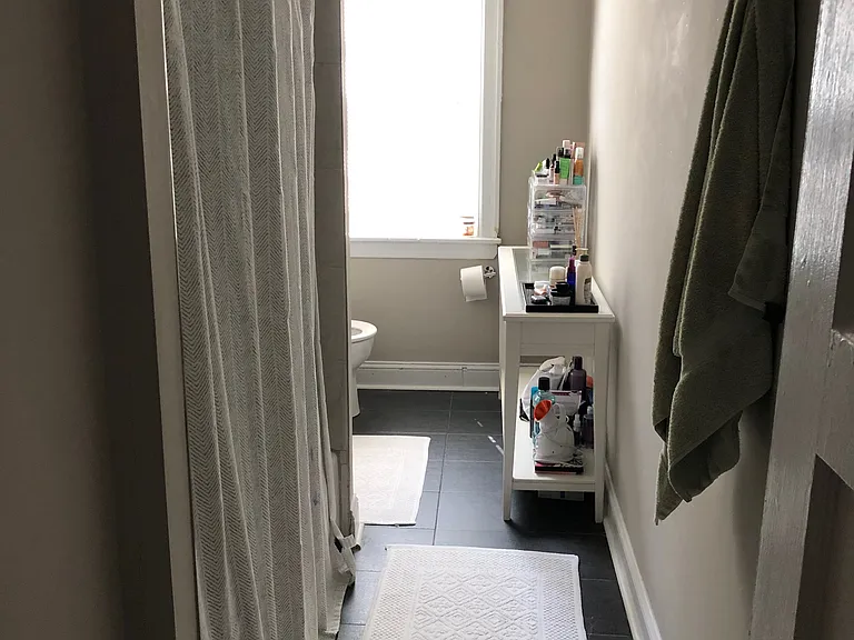 251 S 16th St #2E — Photo 11