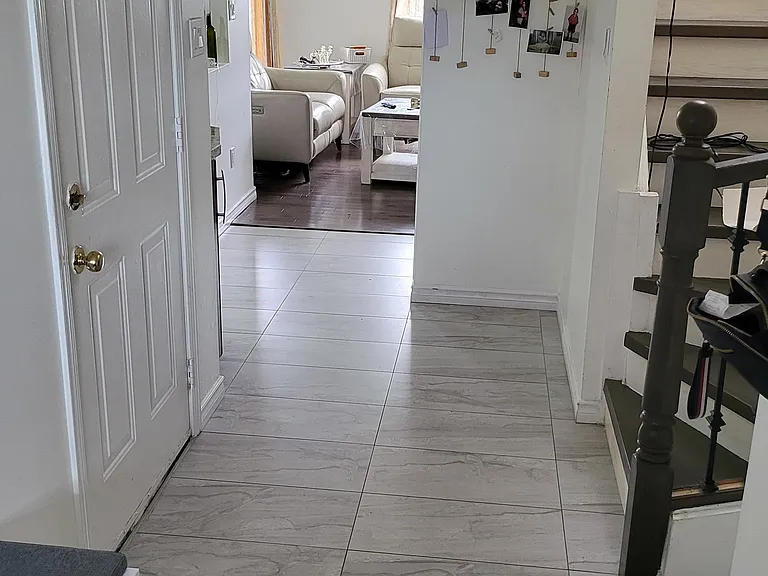 145 Stephanie Dr — Photo 3