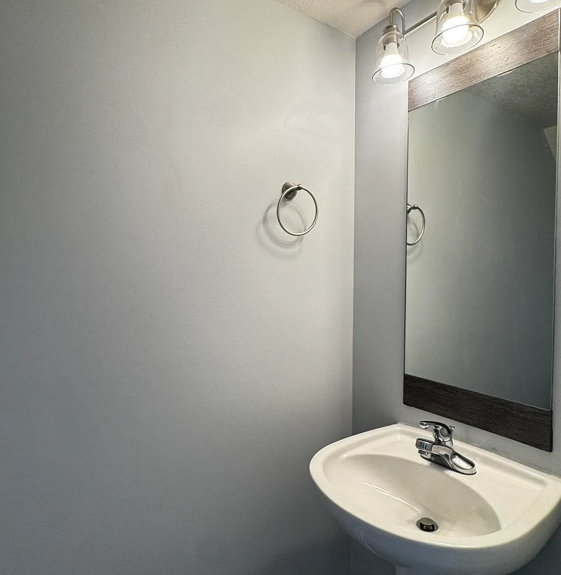 2 bed, 1.5 bath, $1,200 — Photo 4
