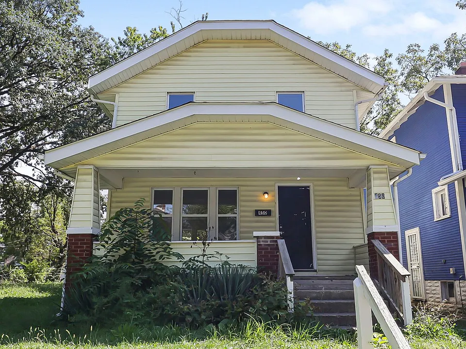 450 S Terrace Ave