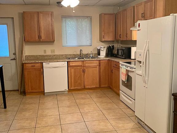3rd image of 260 E Martin Luther King Blvd #2