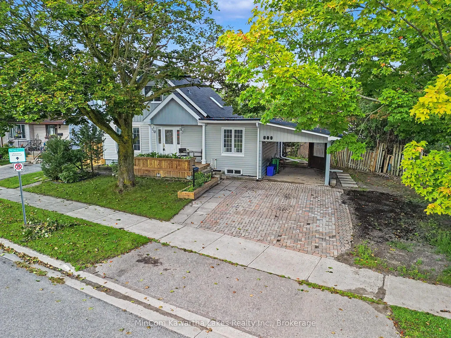 5 bed, $2,800 — Photo 2