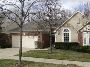40492 Lenox Park Dr, Novi, MI 48377