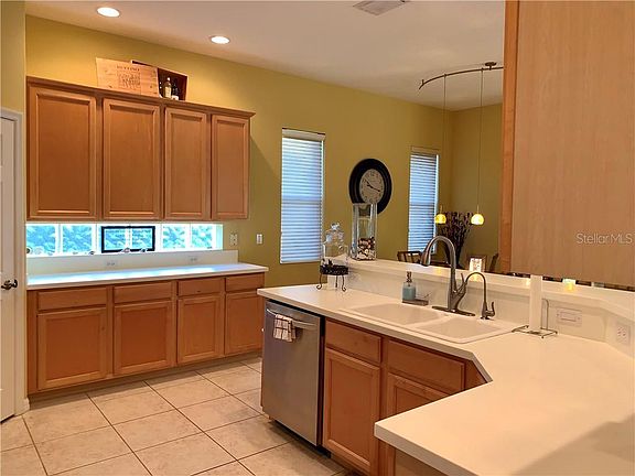 2nd image of 5208 Highbury Cir