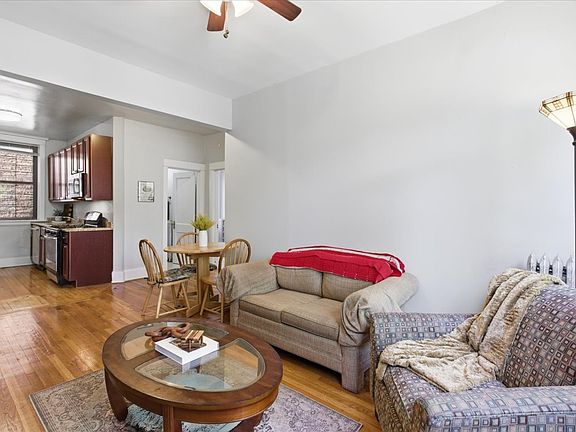 5th image of 1318 W Waveland Ave #1