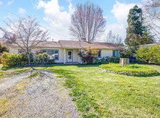 1128 SE Rogue Dr, Grants Pass, OR