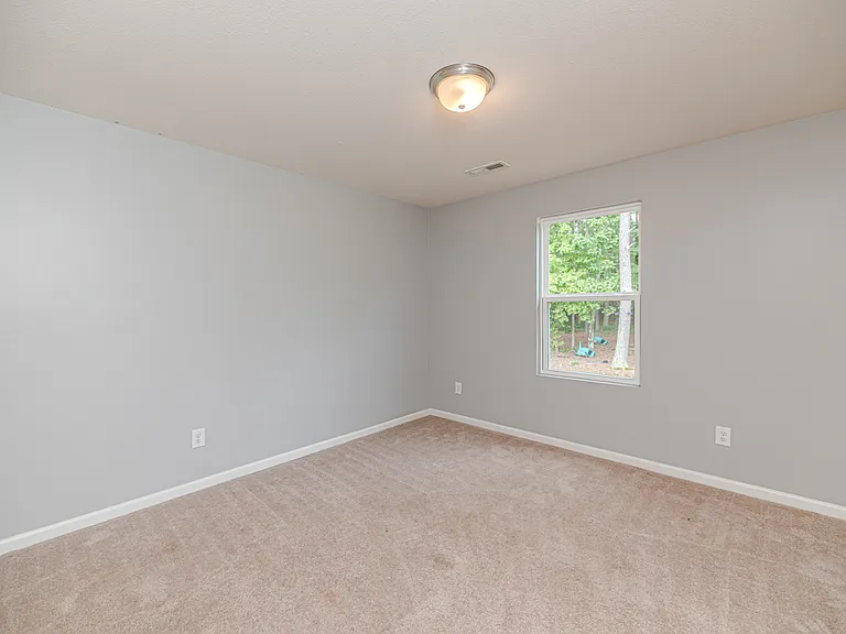 2441 Westgate Dr — Photo 10