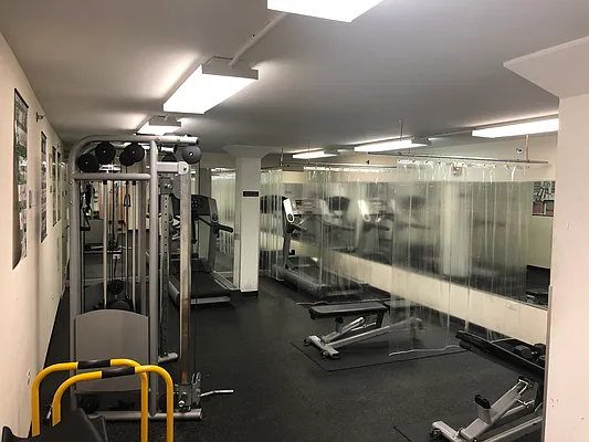 Rented by Project Queens LLC | media 16