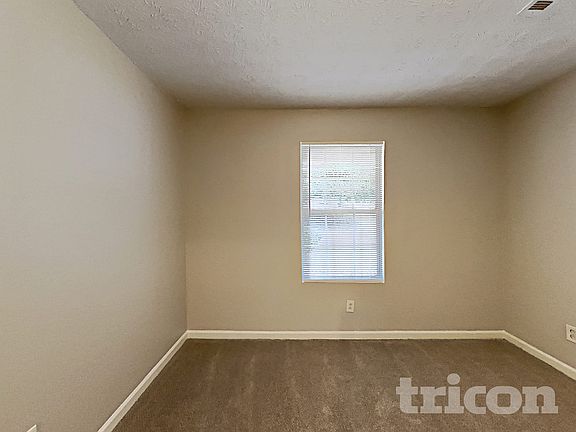 5th image of 1124 Patriot Cir