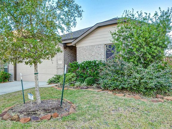 3rd image of 12330 Breckenwood Mills Dr