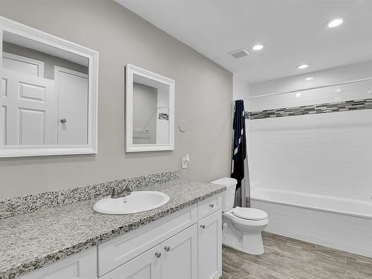 3555 Balboa Cir — Photo 16
