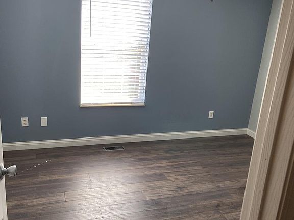 2nd bedroom upstairs