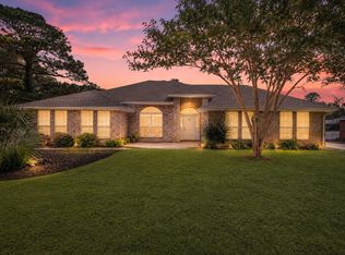 1836 Seahawk Ln, Navarre, FL 32566